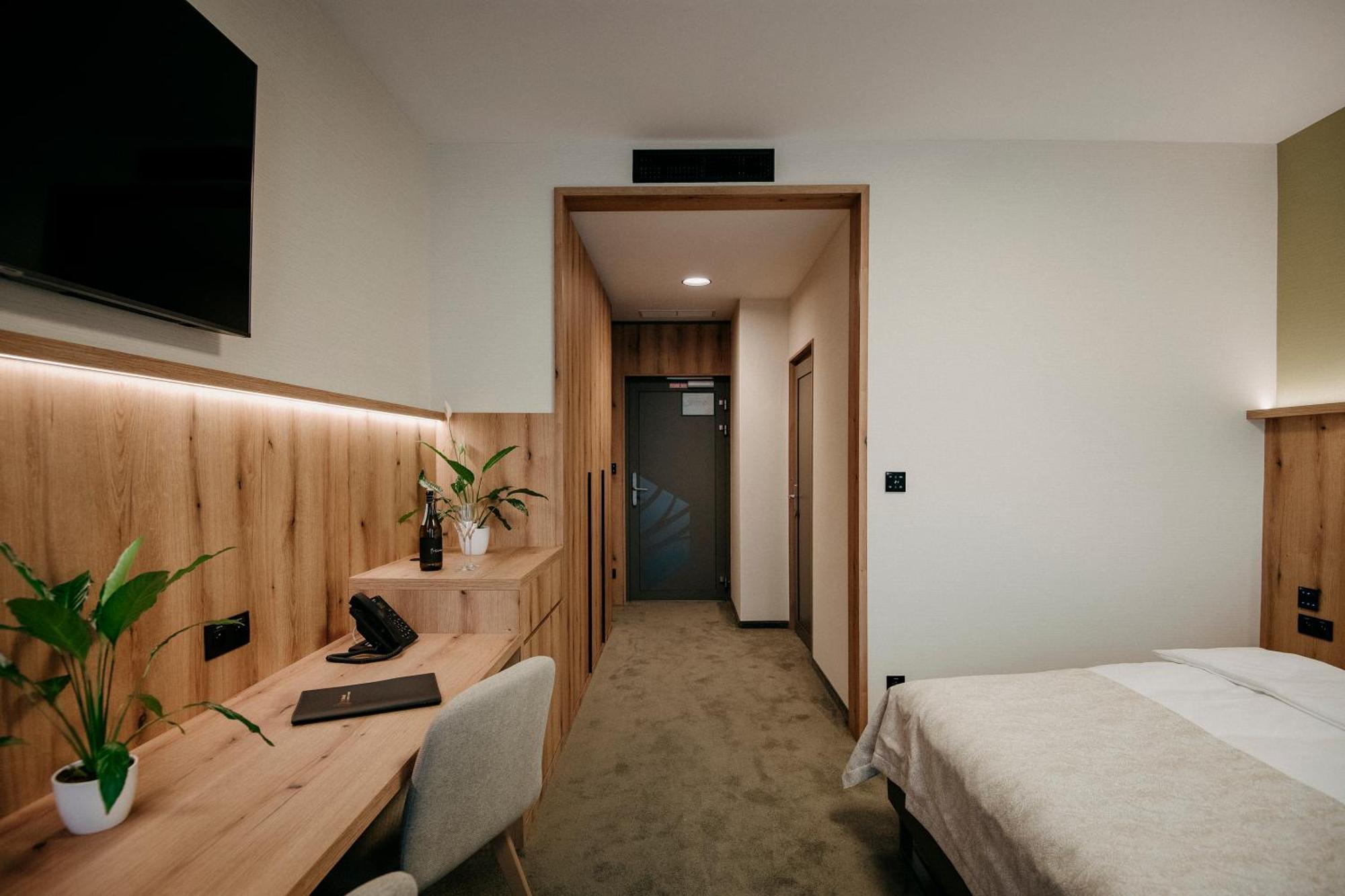 Rm Hotel Wellness & Congress Privigye Kültér fotó